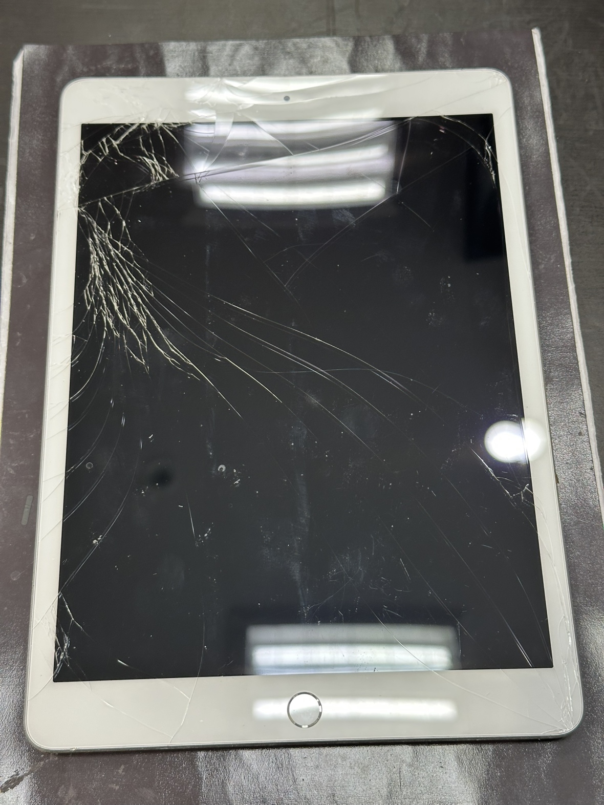 【修理事例】iPad７画面の修理を行ないました！【杉戸町からのご来店です！】