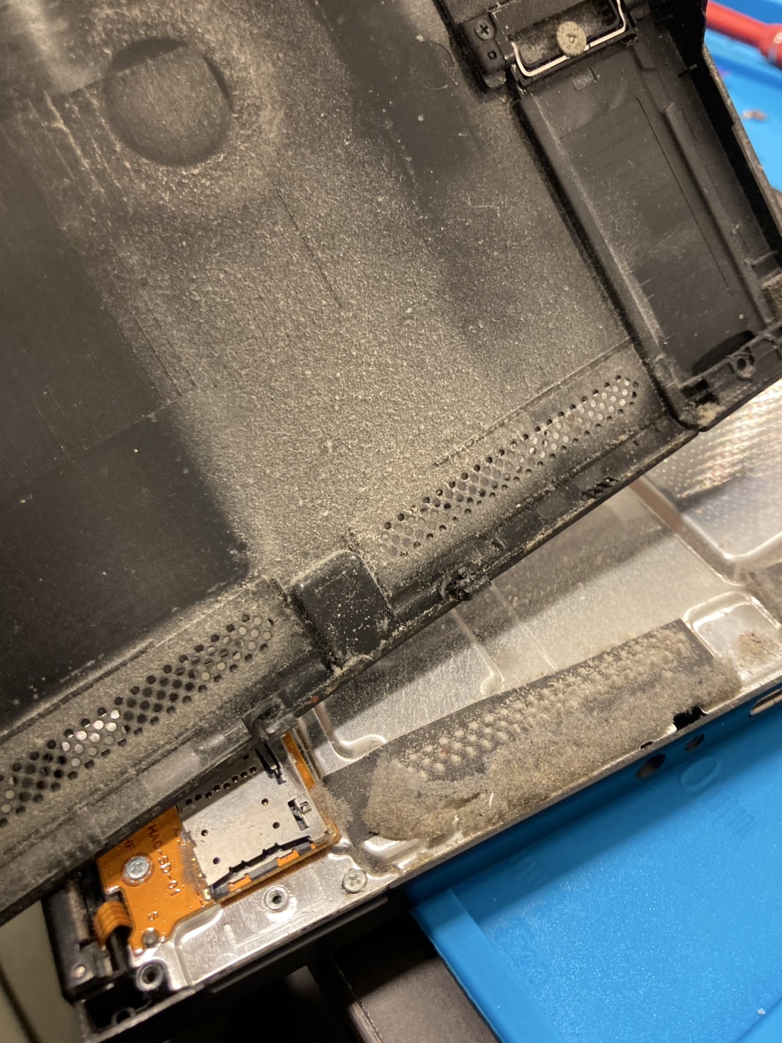 Nintendo Switchを長く快適に！バッテリー交換とメンテナンスのすすめ🔧